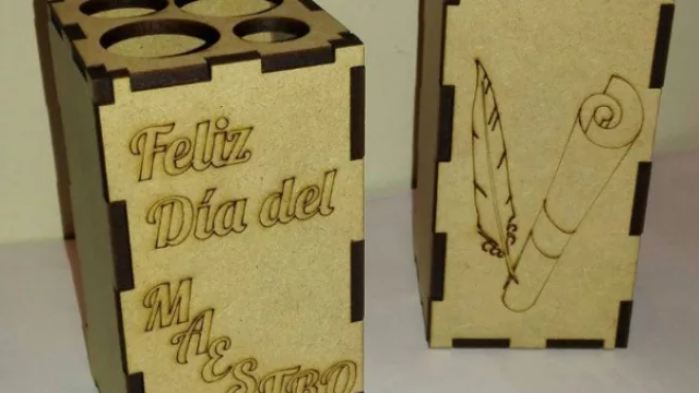 Dos apasionados por el diseño y mucha madera le dieron vida a Artemanía Salta 