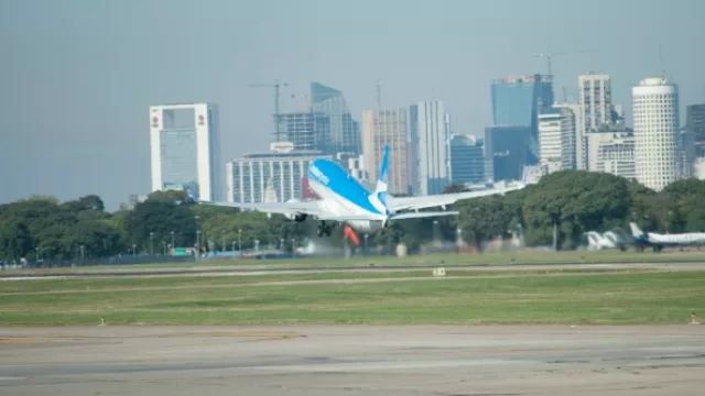 Los arribos de turistas extranjeros por vía aérea crecieron un 7,6 por ciento