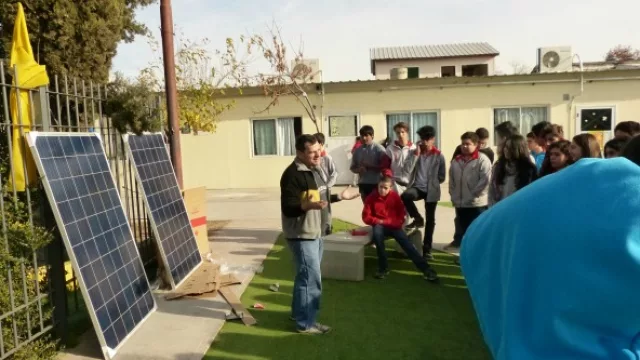 Escuela de Mendoza incorpora Sistema de Energía Solar EXO
