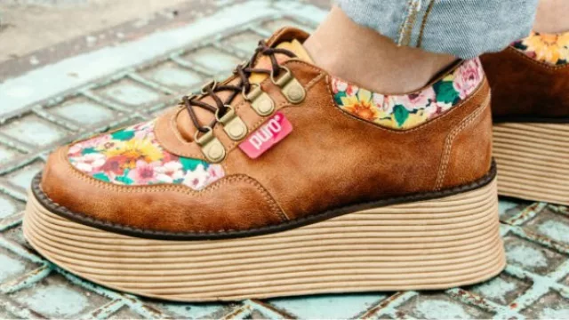 La franquicia del día: Puro (zapatillas, bolso y accesorios) a $ 1.000.000