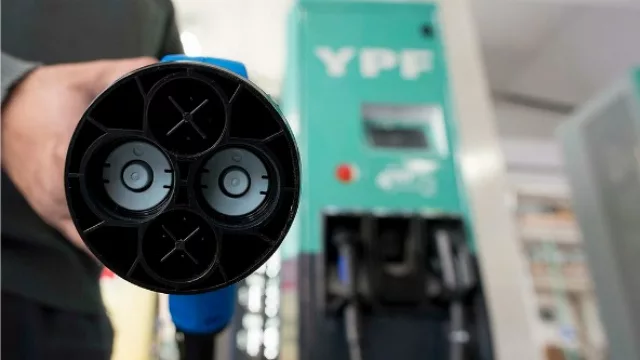 YPF y los primeros cargadores eléctricos