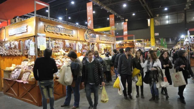 17 pymes y emprendedores salteños arrancan su participación en la feria Caminos y Sabores