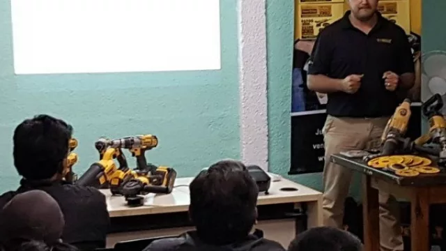 SuperBrico logró un fuerte acercamiento con sus clientes a través de capacitaciones especializadas