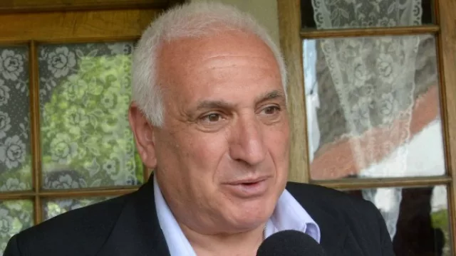 Bajó el desempleo y hay fuertes descuentos en los supermercados