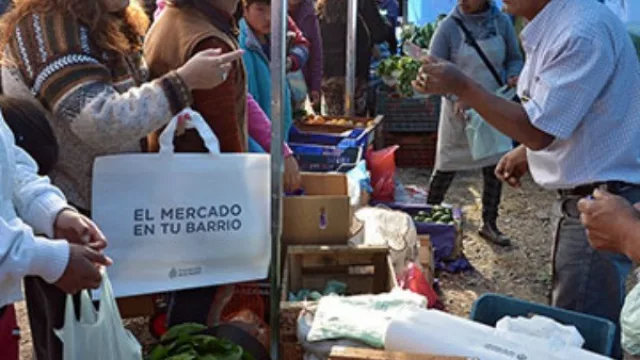 Productores salteños salieron a vender sus productos en forma directa al consumidor, y les fue muy bien
