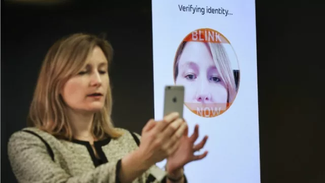 Para pagar con una selfie, existe Mastercard