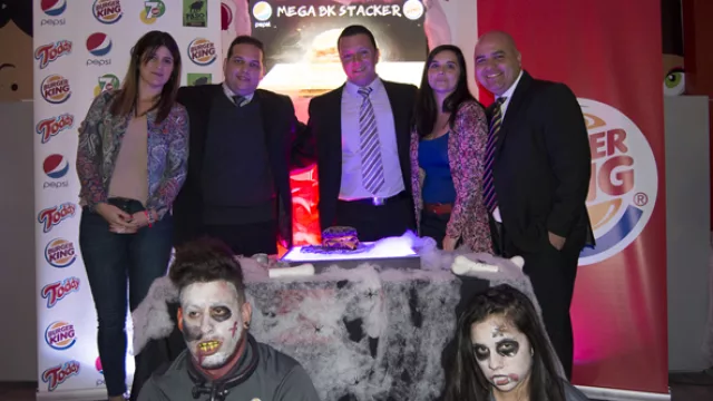 Burger King se disfraza para Halloween con su Mega Black