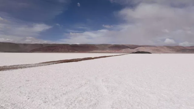 Salar Tolillar: una minera canadiense construirá una nueva planta piloto de carbonato de litio (producción en la Puna salteña)