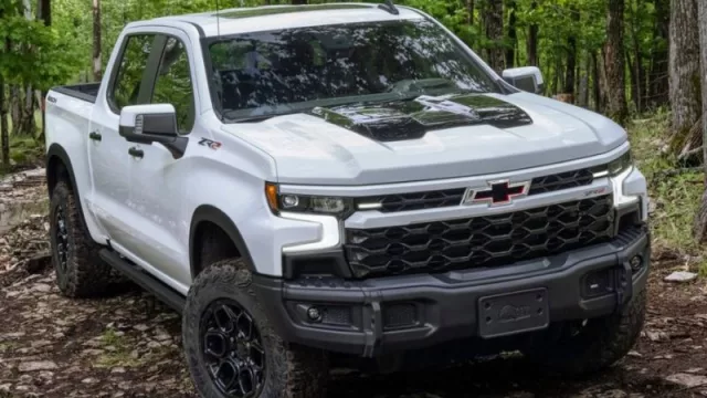 Chevrolet Silverado ZR2 Bison