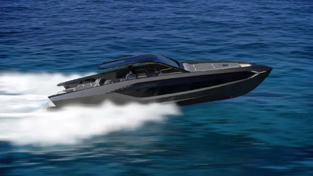 La primera lancha motora Lamborghini 63 en América del Norte acaba de llegar a las aguas de Miami