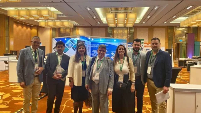 Agrotécnica Fueguina expuso sobre la matriz de triple impacto en Singapur (reunión de especialistas y líderes ambientales)