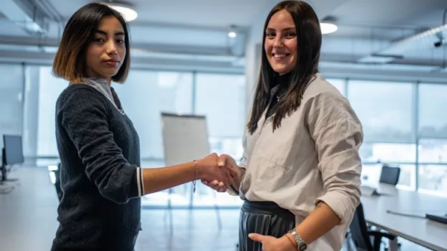 Jóvenes exploran el mundo del trabajo con “Socios” (Junior Achievement renueva la propuesta)