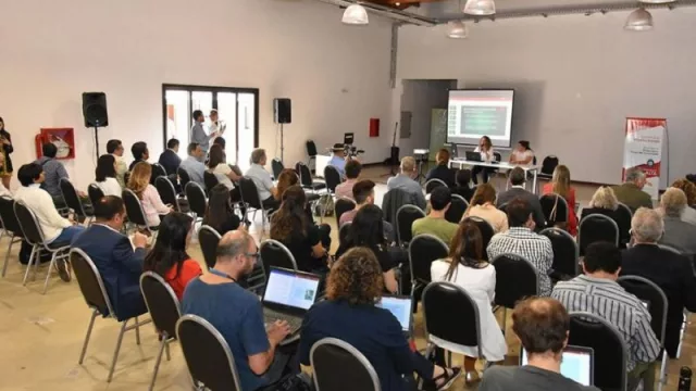 Estados Unidos toma nota de los proyectos de litio de Salta (alienta la inversión en recurso humano)