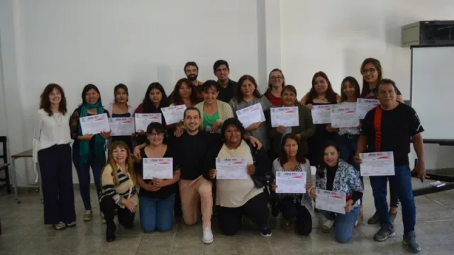 Acompañamiento a mujeres emprendedoras (agregado de valor a sus producciones)