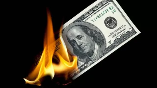 "El dólar a $ 300 está barato": Martín Tetaz proyectó una cotización incendiaria para 2023 y habló del plan de convertibilidad con Brasil