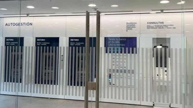 Banco Macro inauguró una sucursal en Apolinario Saravia (suma atención personalizada)