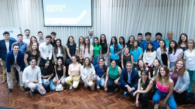 Tiempo de tomar decisiones: jóvenes exploran profesiones pensando en el futuro (con Junior Achievement)