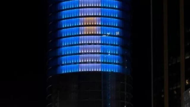 Para los campeones del mundo, la bandera más grande de Argentina