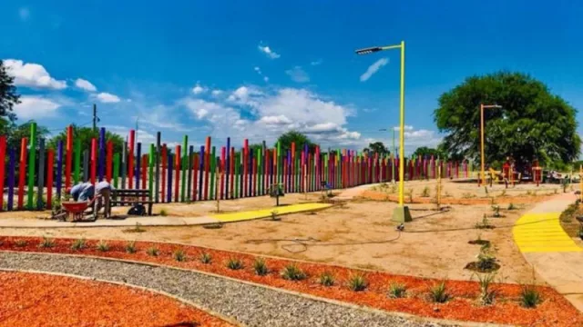 La presencia de la minera Posco ya se hace sentir en Güemes: construyó una plaza y un parador