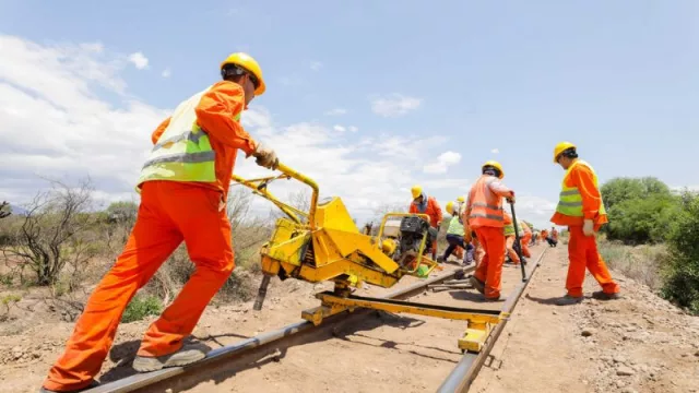 Trenes Argentinos hizo un balance de las obras que lleva adelante en Salta (tanto para trenes de carga como de pasajeros)