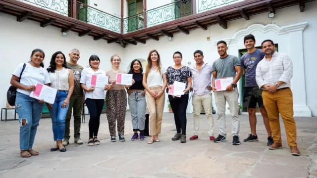 Microcréditos a tasa cero para emprendedores locales (incentivos para potenciar negocios)