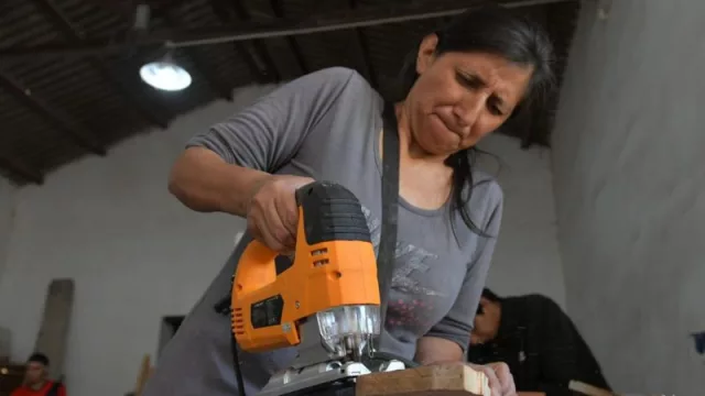 Las mujeres también quieren ser constructoras (más de 400 aprenderán oficios)