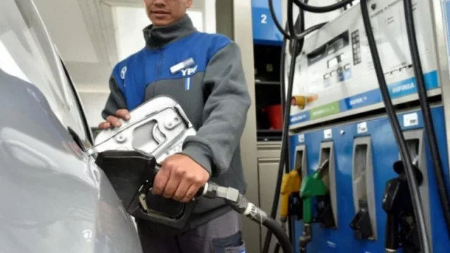 Precio de combustible: cuánto cuesta llenar el tanque en marzo