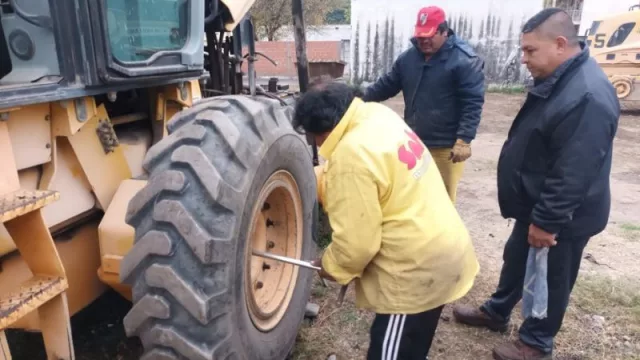 Proponen cupo laboral femenino en la obra pública municipal (quieren un 10% de mujeres en la planta hormigonera)