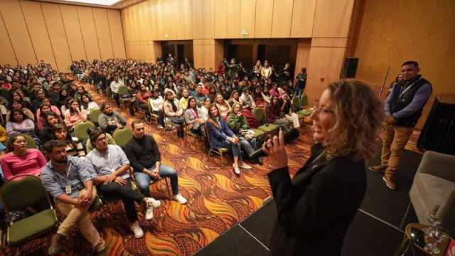 La importancia del primer empleo: más de 500 jóvenes se asesoraron para su inserción laboral