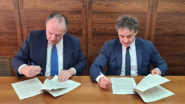 Se firma un convenio de colaboración entre Turisme y el Consejo de Cámaras de la Comunitat Valenciana (en el que se destina 700.000 euros)