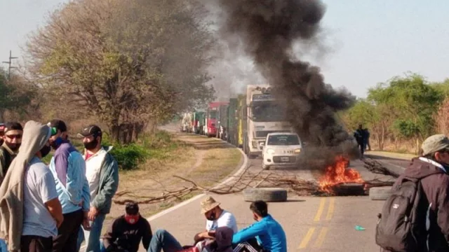 Por los cortes de rutas, al fiscal federal le piden que intervenga (o que dé un paso al costado)