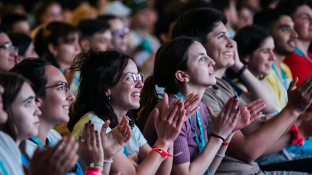 Jóvenes salteños se preparan para el Foro Internacional de Emprendedores  (tiempo de compartir experiencias)