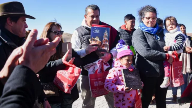 Las vacaciones arrancaron (oficialmente) en la Cuesta del Obispo, a más de 3.200 msnm y con un paisaje imponente