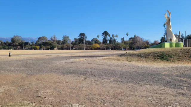 En Salta ya se vive el milagro: la feria de puesteros se instalará (nuevamente) en el campo de la cruz