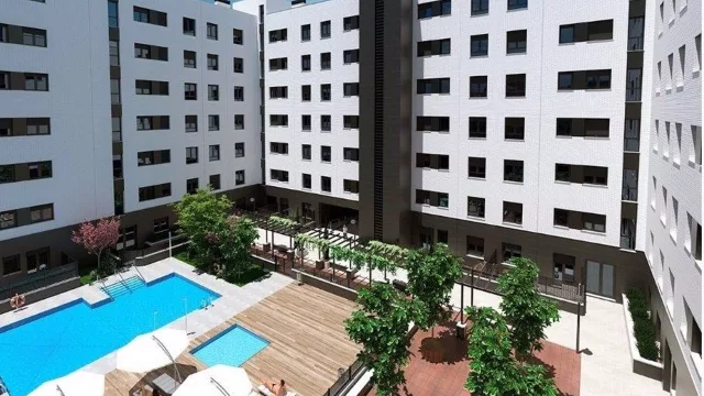 Comprar un piso con piscina en España supone un sobrecoste del 56%