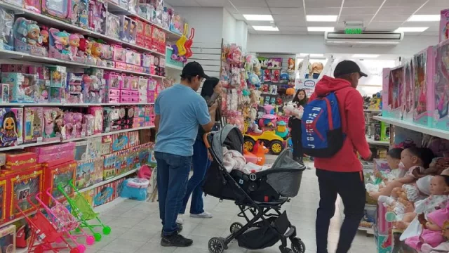 Juguetes y tecnología, lo más buscado para regalar en el Día de las Infancias (hasta hoy rige una promoción)