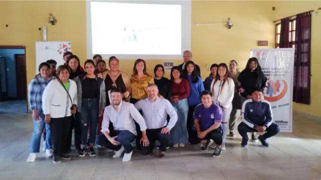 Porque emprendedores hay en todos lados, habilitan escuelas en el interior (en San Carlos y Animaná)