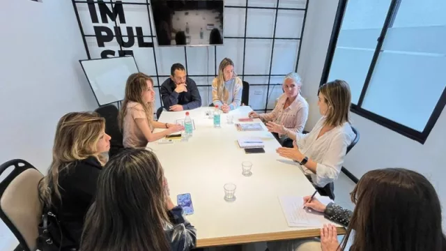 Reinas de Acero promueve la inclusión de las mujeres al sector de la construcción (sinergia privado – público)