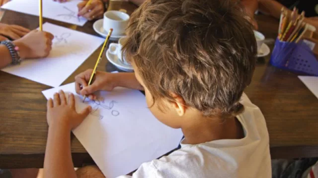 La Cámara de Comercio se suma a HOPE para festejar con los niños (piden donación de juguetes)