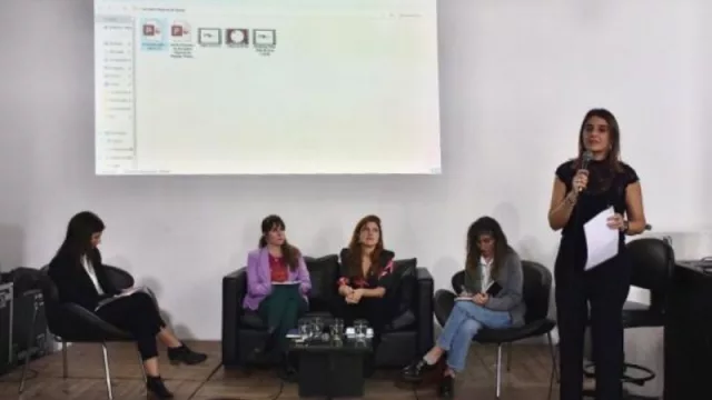 Herramientas que empoderan a mujeres líderes y emprendedoras (créditos y reconocimientos)