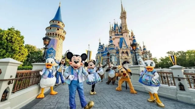 La inflación afecta también al lugar más feliz del mundo: Disney World aumentó los precios de sus pases anuales y del estacionamiento (pero llegan novedades el 9 de enero)