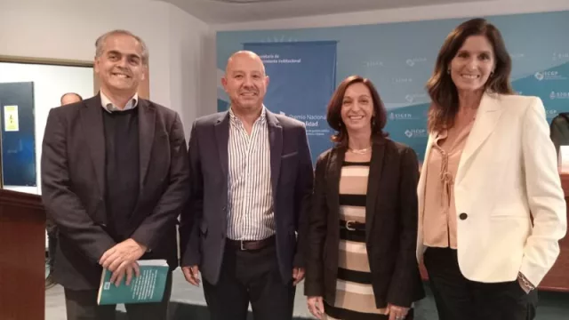 El Ente Regulador de los Servicios Públicos ganó el oro por su política de calidad (reconocimiento nacional)