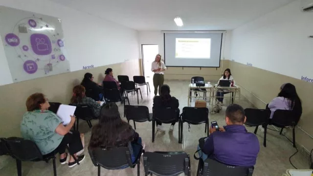 Continúan los talleres para emprendedores de la ciudad de Salta (asesoramiento sobre trámites municipales)