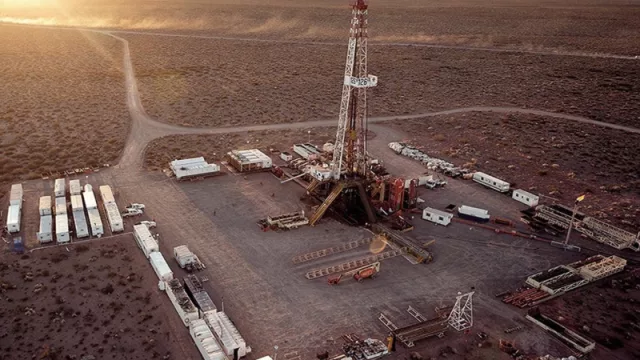 Octubre registró una leve baja en el fracking de Vaca Muerta