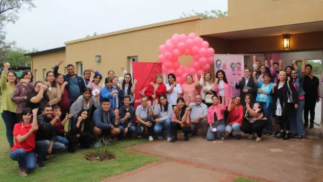 “Que no ´senos´ pase”: campaña de Austin Powder contra el cáncer de mama (la prevención es lo primero)