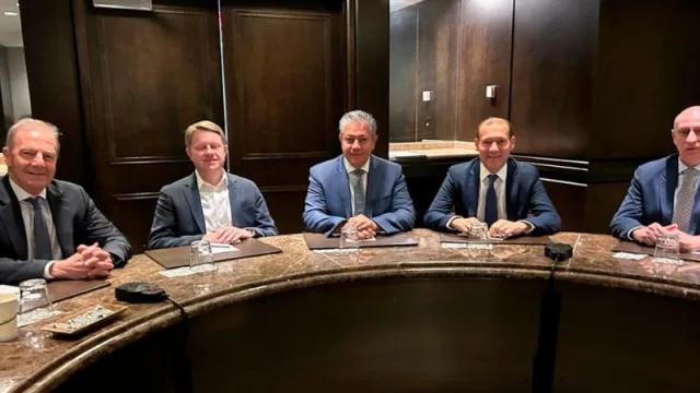 Gobernadores de Neuquén (el vigente y el electo) aseguran futuro promisorio en reunión con ExxonMobil en Washington