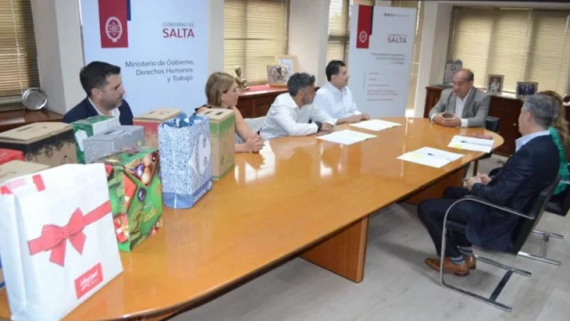 Cuatro empresas congelan precios de la canasta navideña (hasta el 31 de este mes)