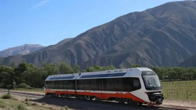 Tren Solar de la Quebrada: un avance turístico sostenible en el Norte Argentino
