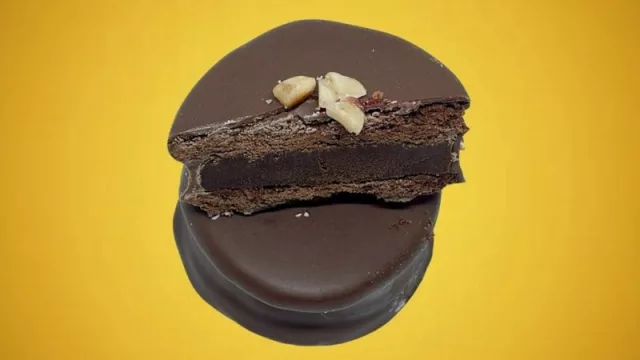 ¡Estos changos están locos! Hacen alfajores de fernet, cerveza y lemonchamp