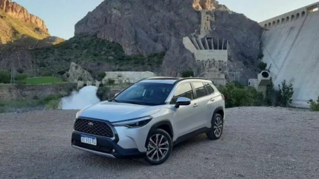 Nuevos precios para Toyota Corolla, Corolla Cross y Yaris enero 2024